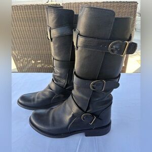 Steve Madden Buck boots, size 8.5